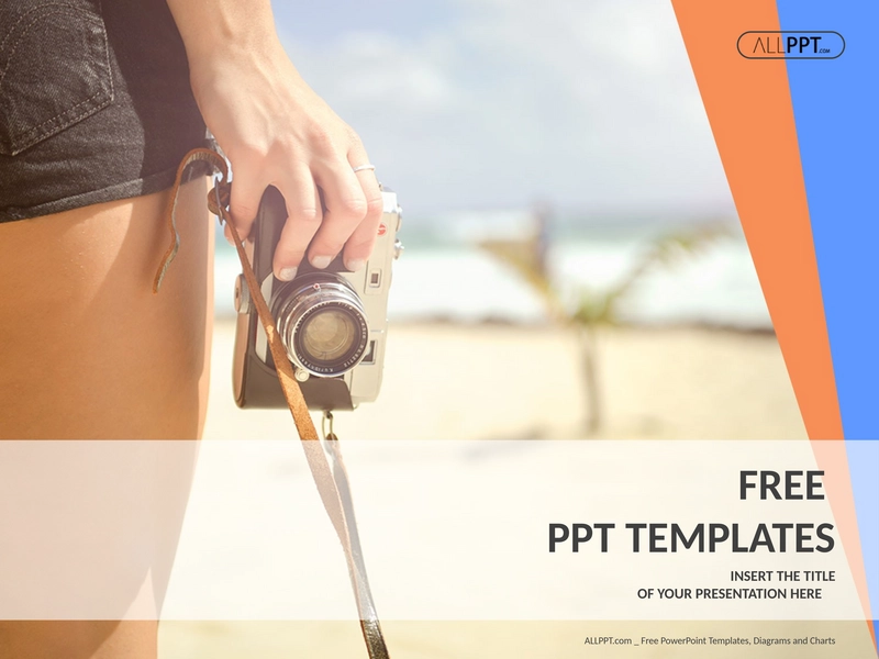 sportliche-frau-mit-alter-fotokamera-am-strand-powerpoint-vorlagen-standard-1.png