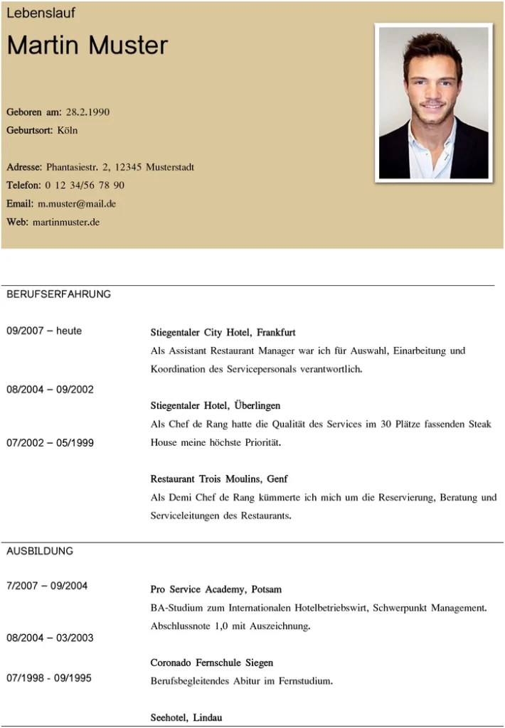 tabellarischer-lebenslauf-mit-klare-struktur